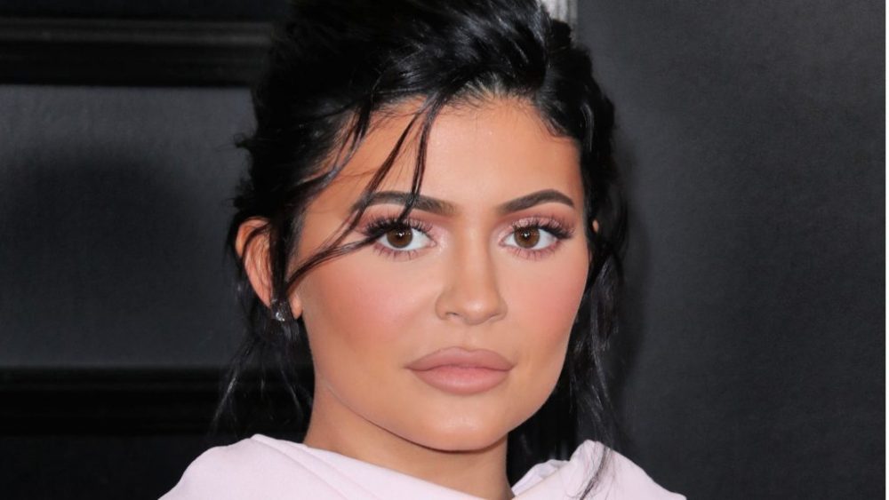 Kylie Jenner is Partying On This Jaw-Dropping Superyacht, and it's ...